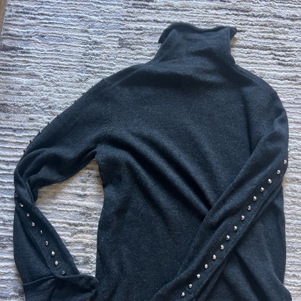 Turtle Neck - image 3